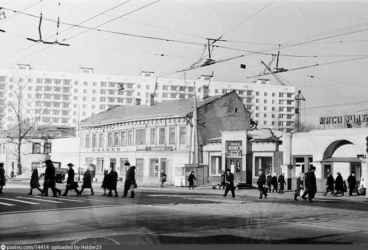 Русаковская улица, вид в сторону центра, 1974 год