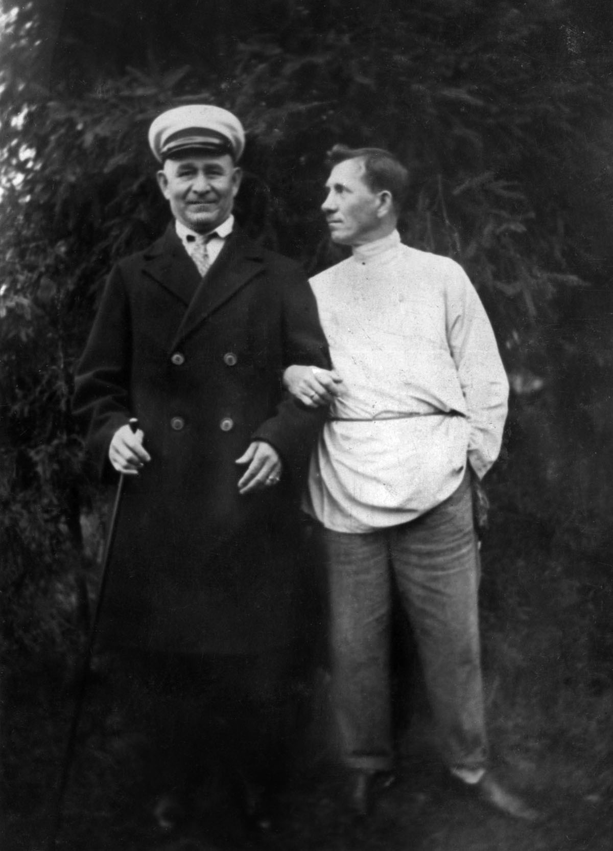 Сваты: Николай Петрович Левин и Семен Федорович Шершаков, 1930 год